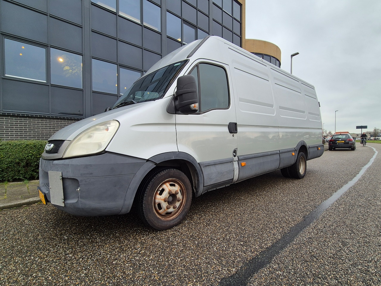 Iveco Daily - 35 C 12V 395 H2 Dubbellucht 289 km-Trekhaak Eigenaren: 2 -Bestel-5-Deurs - AutoWereld.nl