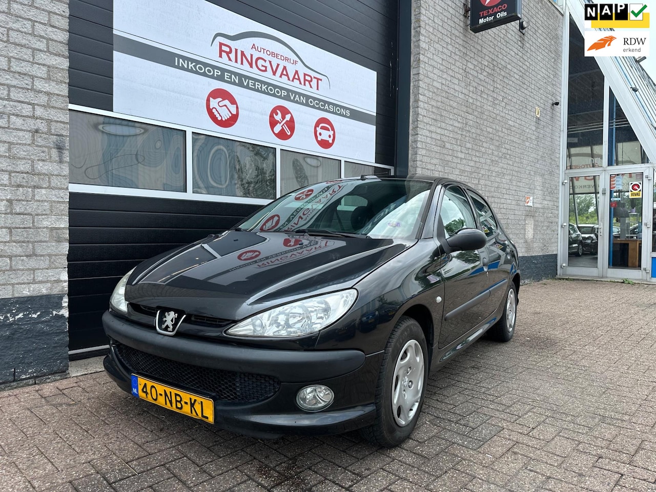 Peugeot 206 - 1.1 XR Challenge 1.1 XR Challenge - AutoWereld.nl