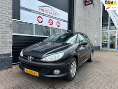 Peugeot 206 - 1.1 XR Challenge