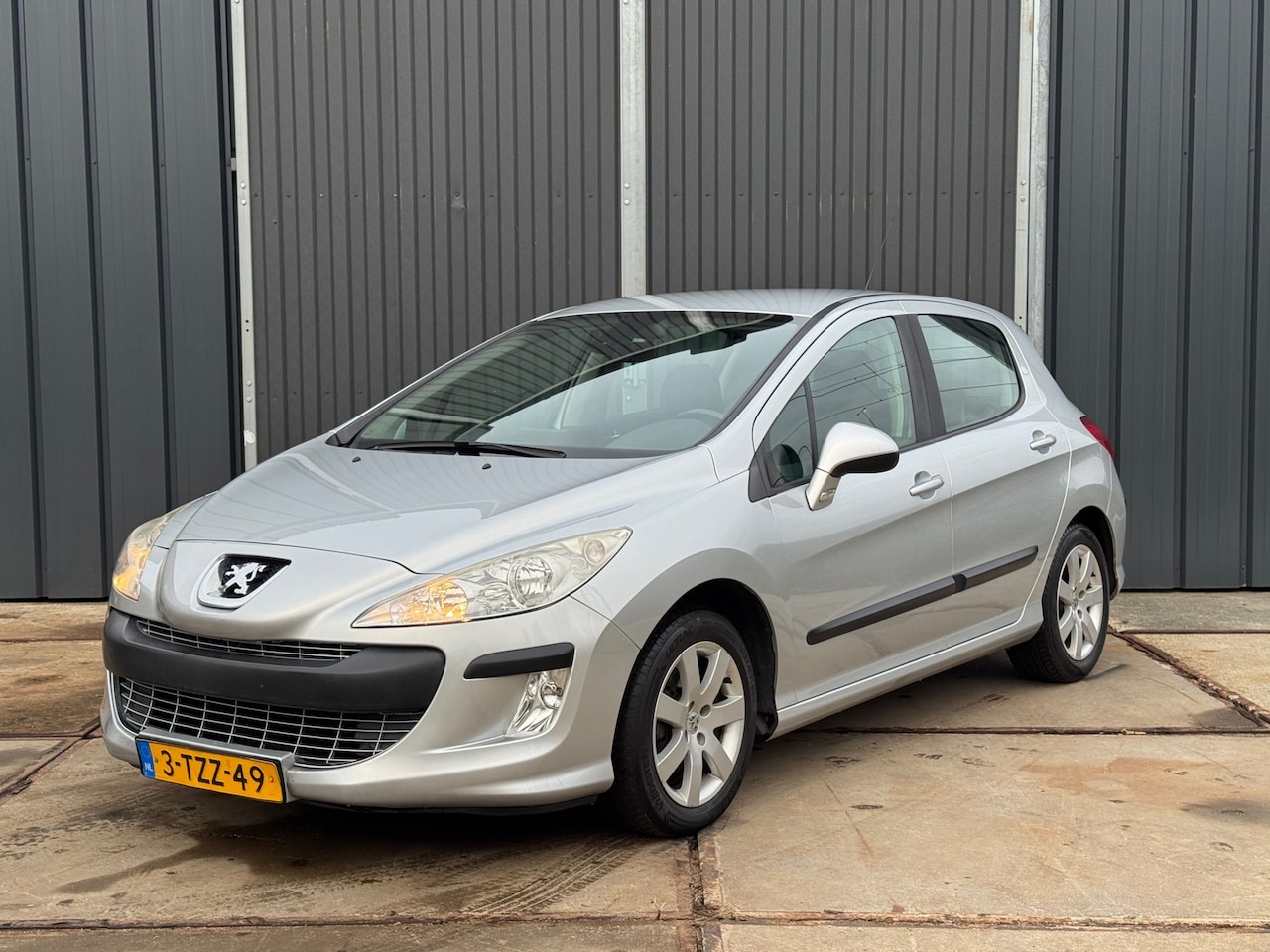 Peugeot 308 - 1.6 VTi XS Klepseals vervangen | Automaat - AutoWereld.nl