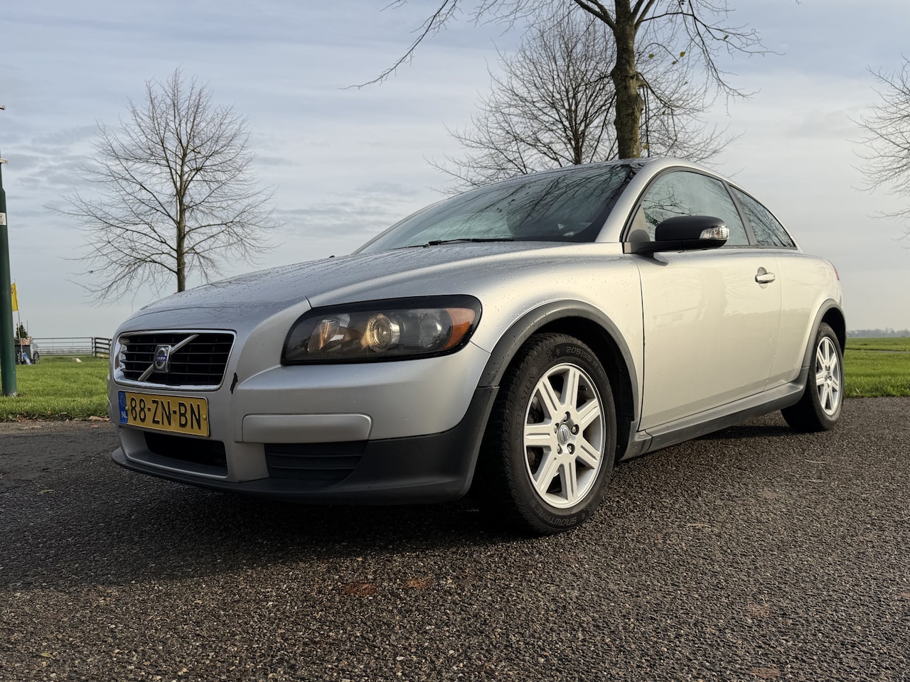 Volvo C30 - 2.0 Kinetic Rijdt perfect * inruil mogelijk - AutoWereld.nl