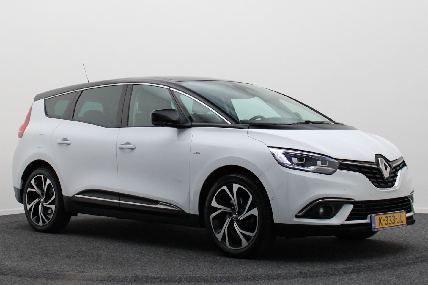 Renault Grand Scénic - 1.3 TCe Bose 7p. 1.3 TCe Bose 7p. - AutoWereld.nl