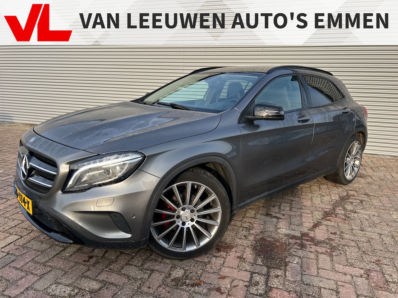 Mercedes-Benz GLA-Klasse - 200 Edition 1 | Electronic climate controle | Elektrisch glazen panorama-dak | Navigatiesy - AutoWereld.nl