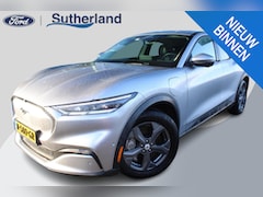 Ford Mustang Mach-E - RWD 75 kWh | Trekhaak | Lederen bekleding | Voorruitverwarming | Stoelverwarming | Adaptie