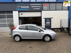 Fiat Grande Punto - 1.4 Dynamic- Automaat- Met gereviseerde bak, onderhoudshistorie, Airco, NAP en een ruime A