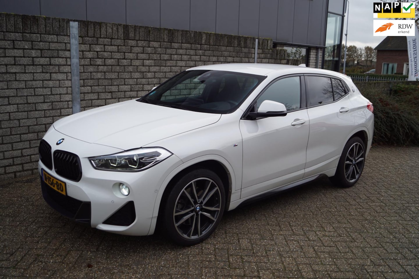 BMW X2 - SDrive20i Executive Edition M Sport Autom Alcantara Sportst Navi Head-Up LED Kopl Clima Cr - AutoWereld.nl