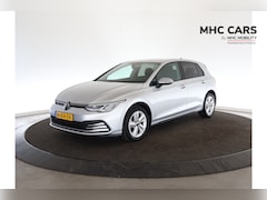Volkswagen Golf - 1.0 TSI Life | Navi | LMV | PDC | Getint glas |