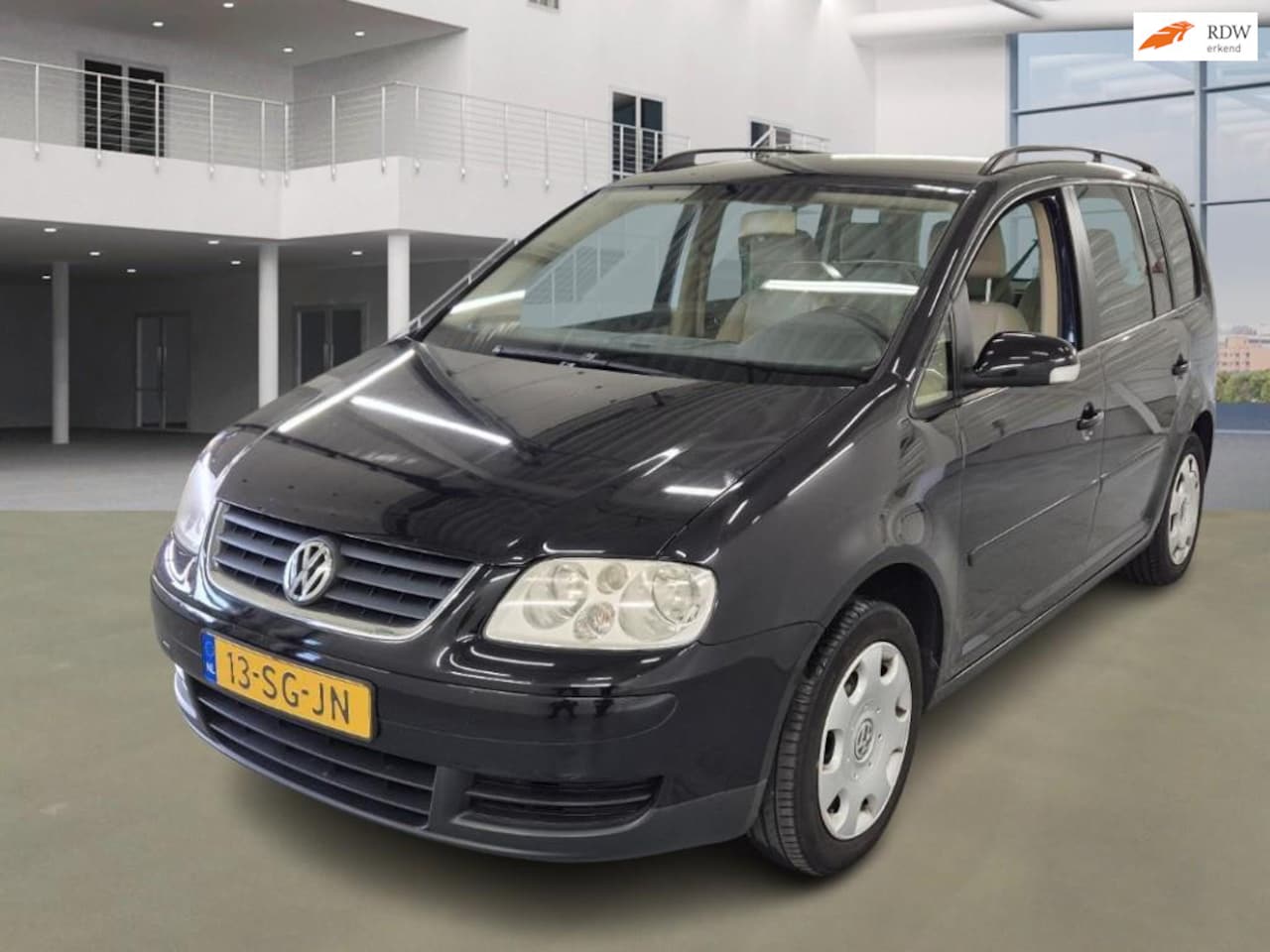 Volkswagen Touran - 2.0-16V Trendline AIRCO CRUISE TREKHAAK 2 X SLEUTELS - AutoWereld.nl