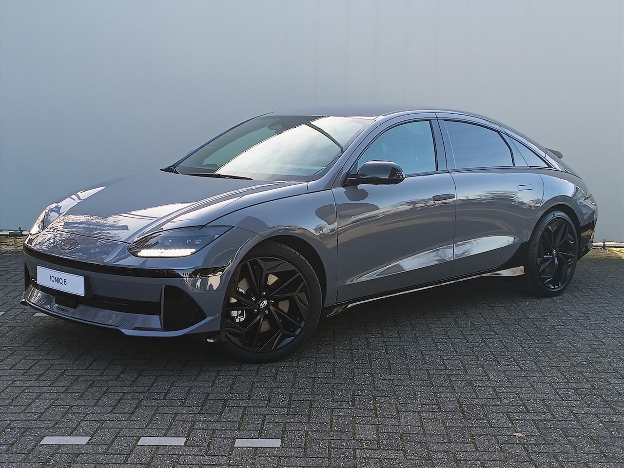 Hyundai IONIQ 6 - 77,4 kWh 229pk RWD Business Edition DIRECT LEVERBAAR - AutoWereld.nl