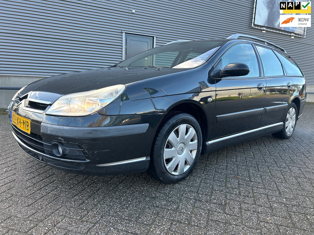 Citroën C5 Break - 2.0-16V Ligne Prestige Automaat, parkeer sensoren, Cruise control, Elektrische ramen - AutoWereld.nl