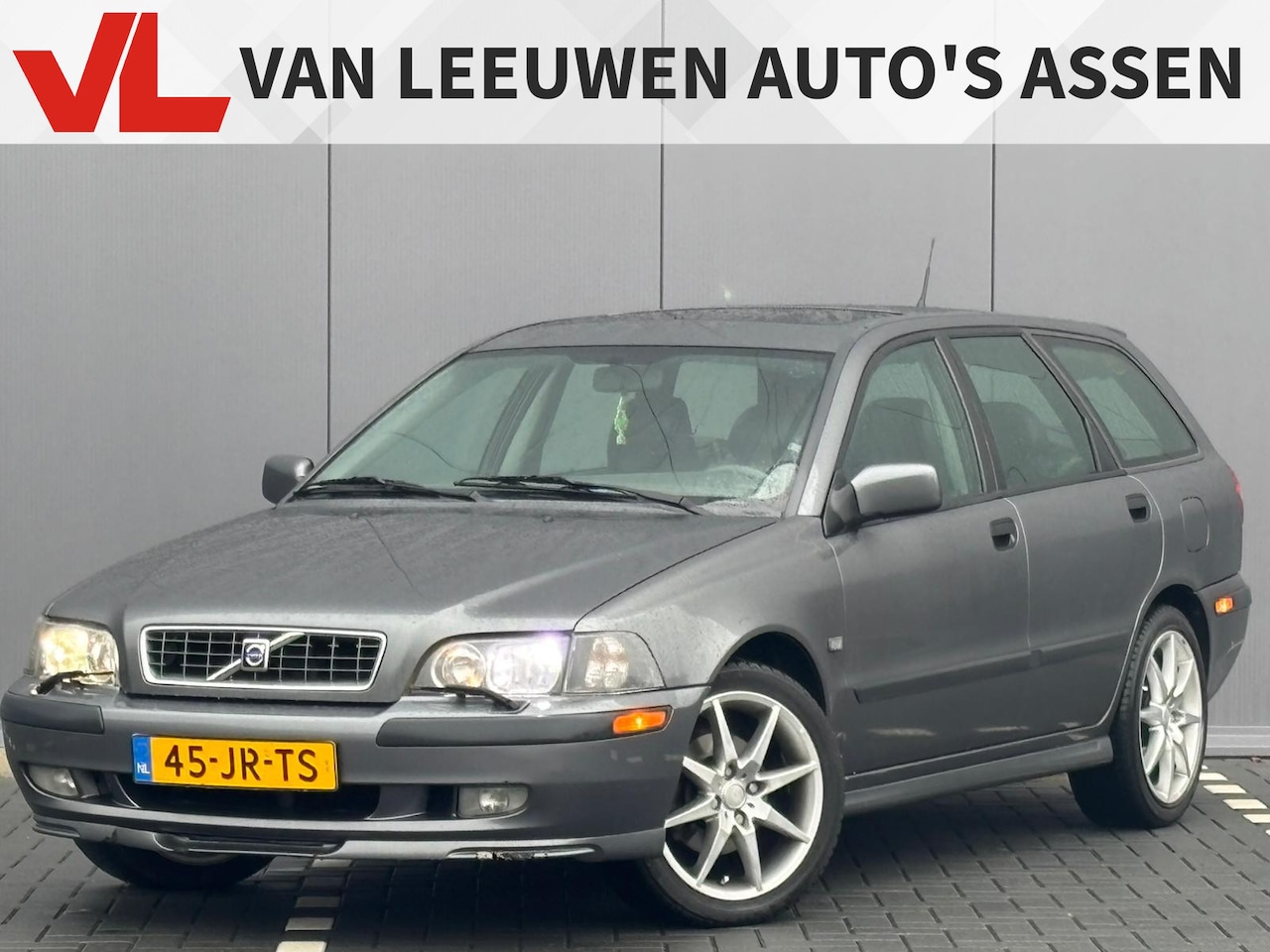 Volvo V40 - 2.0 | RIJKLAAR | Trekhaak | Stoelverwarming - AutoWereld.nl