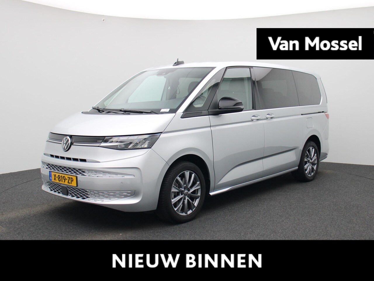Volkswagen Multivan - 1.4 eHybrid L2H1 Life Trekhaak | Navigatie | Airco | 18 Inch Velgen | Stoelverwarming | Ca - AutoWereld.nl