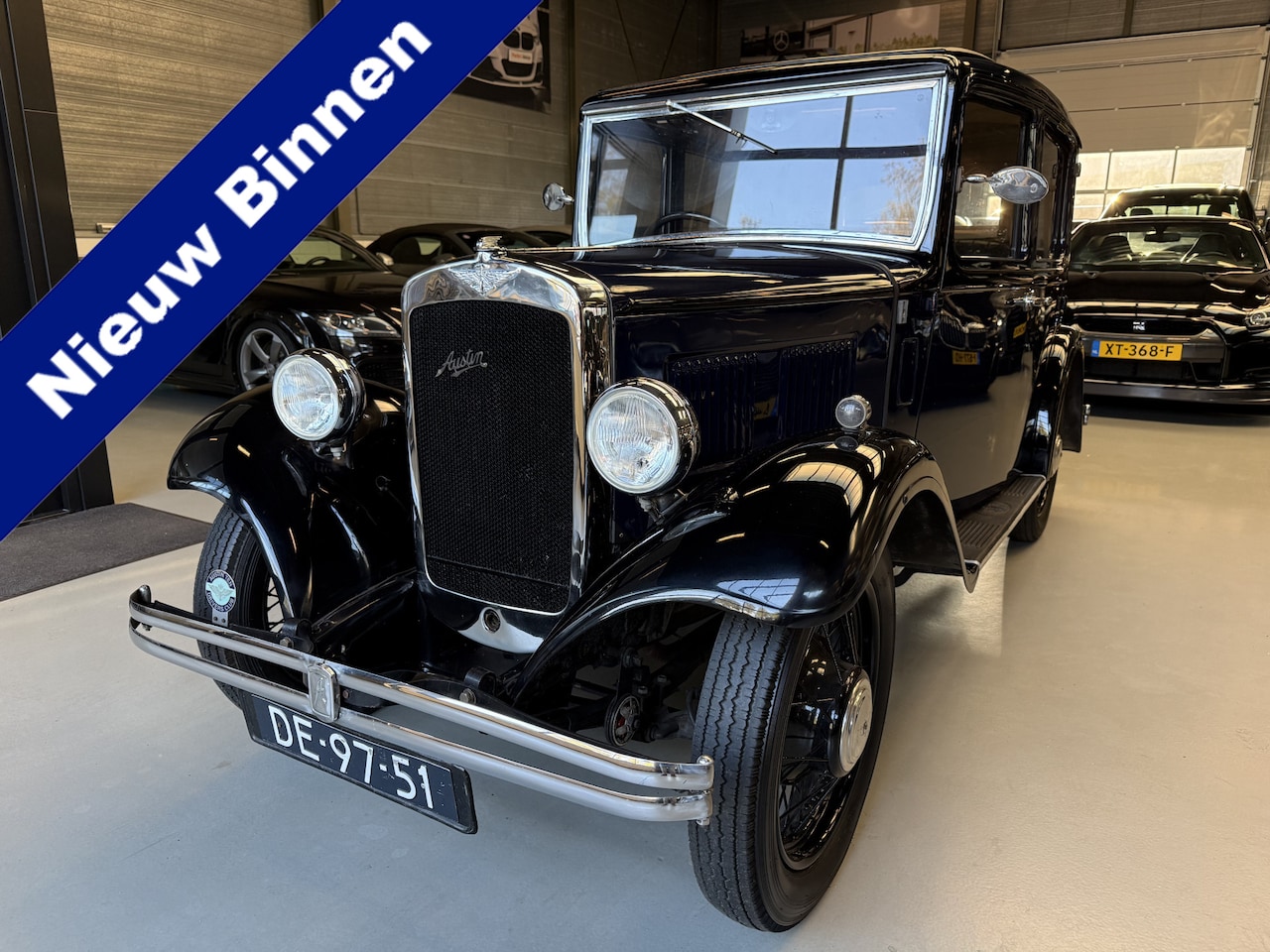 Austin Saloon - TEN 1933 - AutoWereld.nl