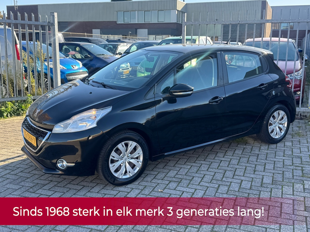 Peugeot 208 - 1.2 VTi Blue Lease 5 deurs 82PK! NL AUTO NAP! Airco l Navi l Cruise l PDC l LED l MTF-stuu - AutoWereld.nl
