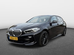 BMW 1-serie - 118i Executive M-sport Aut | Stoelverwarming | 18 Inch BMW