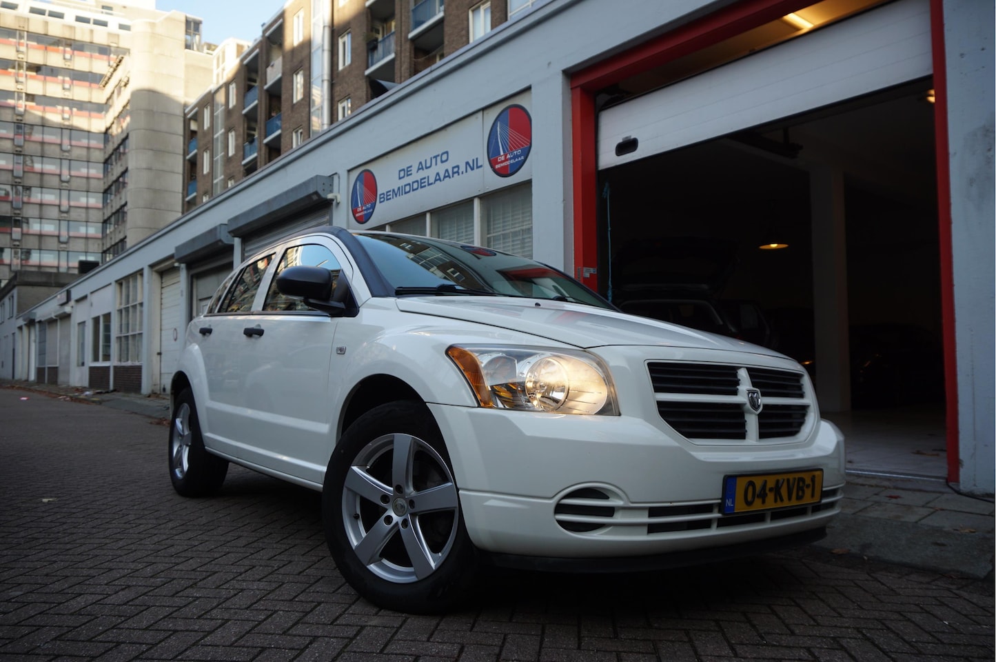 Dodge Caliber - 2.0 SXT Automaat | Trekhaak | Sportvelgen | NAP | Goed onderhouden | - AutoWereld.nl
