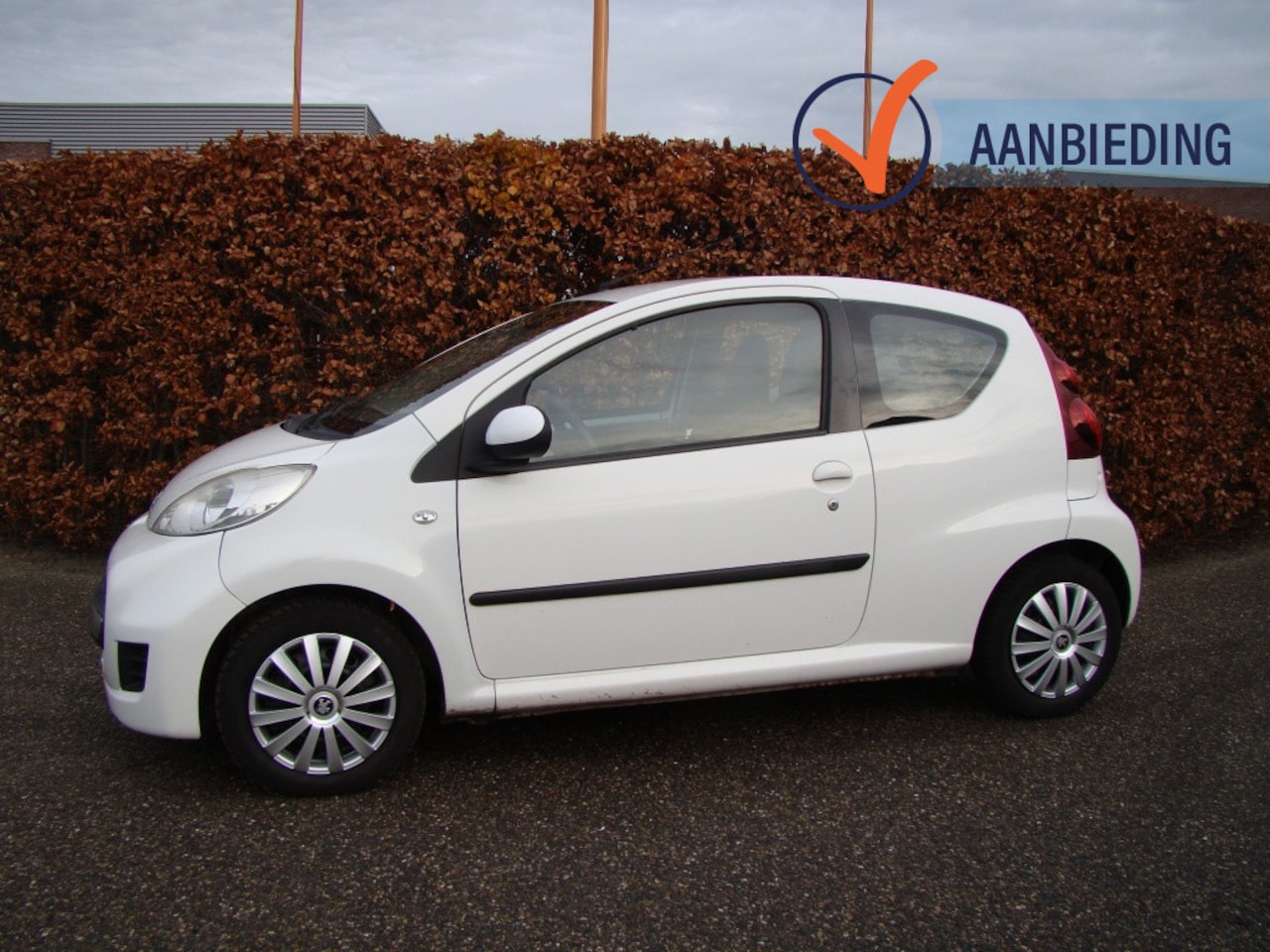 Peugeot 107 - 1.0-12V Sublime 1.0-12V Sublime - AutoWereld.nl