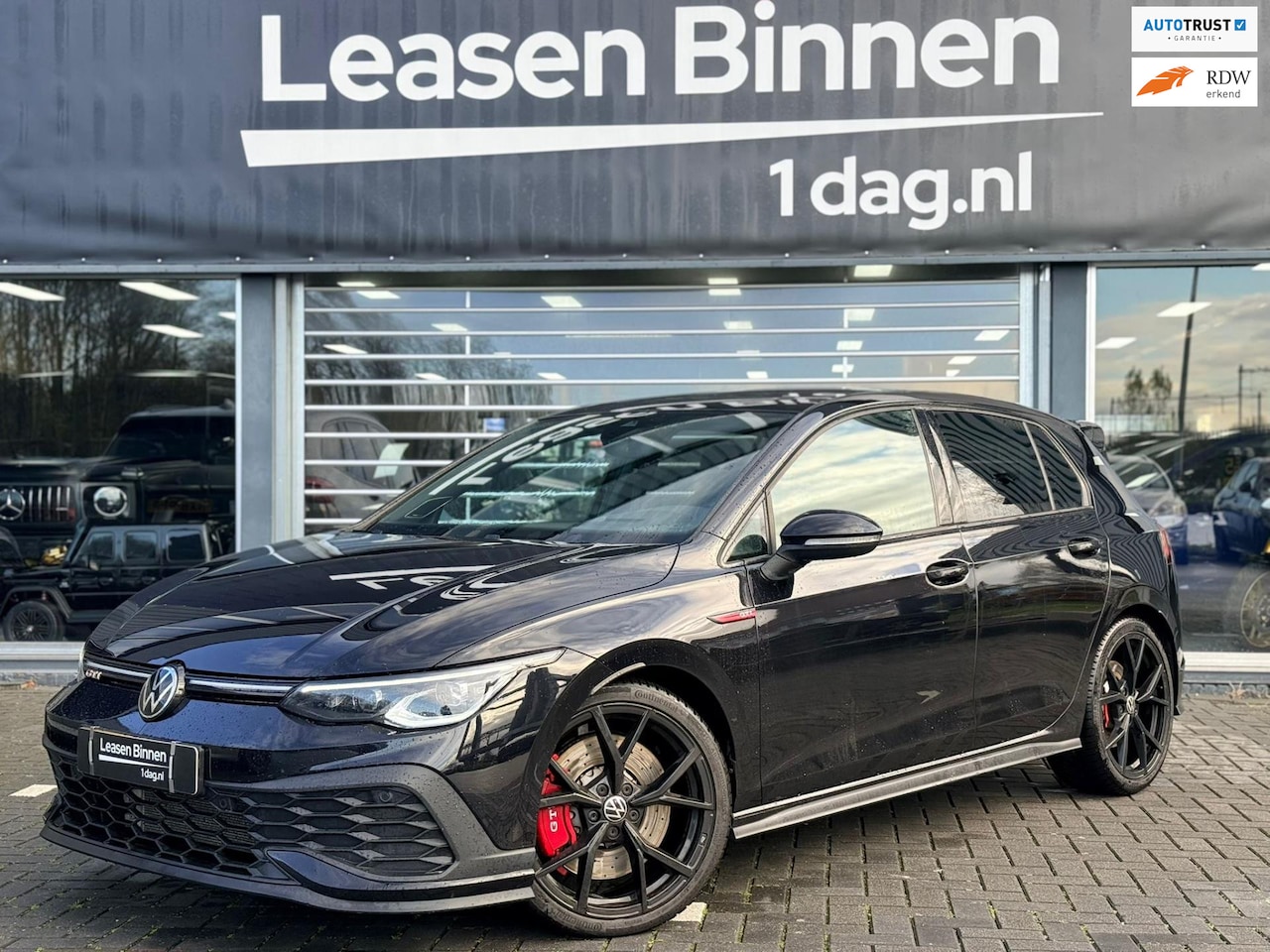 Volkswagen Golf - 2.0 TSI GTI CLUBSPORT BLACKSTYLE PANO/HUD/CAM/KEYLESS - AutoWereld.nl