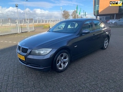 BMW 3-serie - 318i Business Line