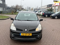 Renault Clio - 1.2-16V Special Line
