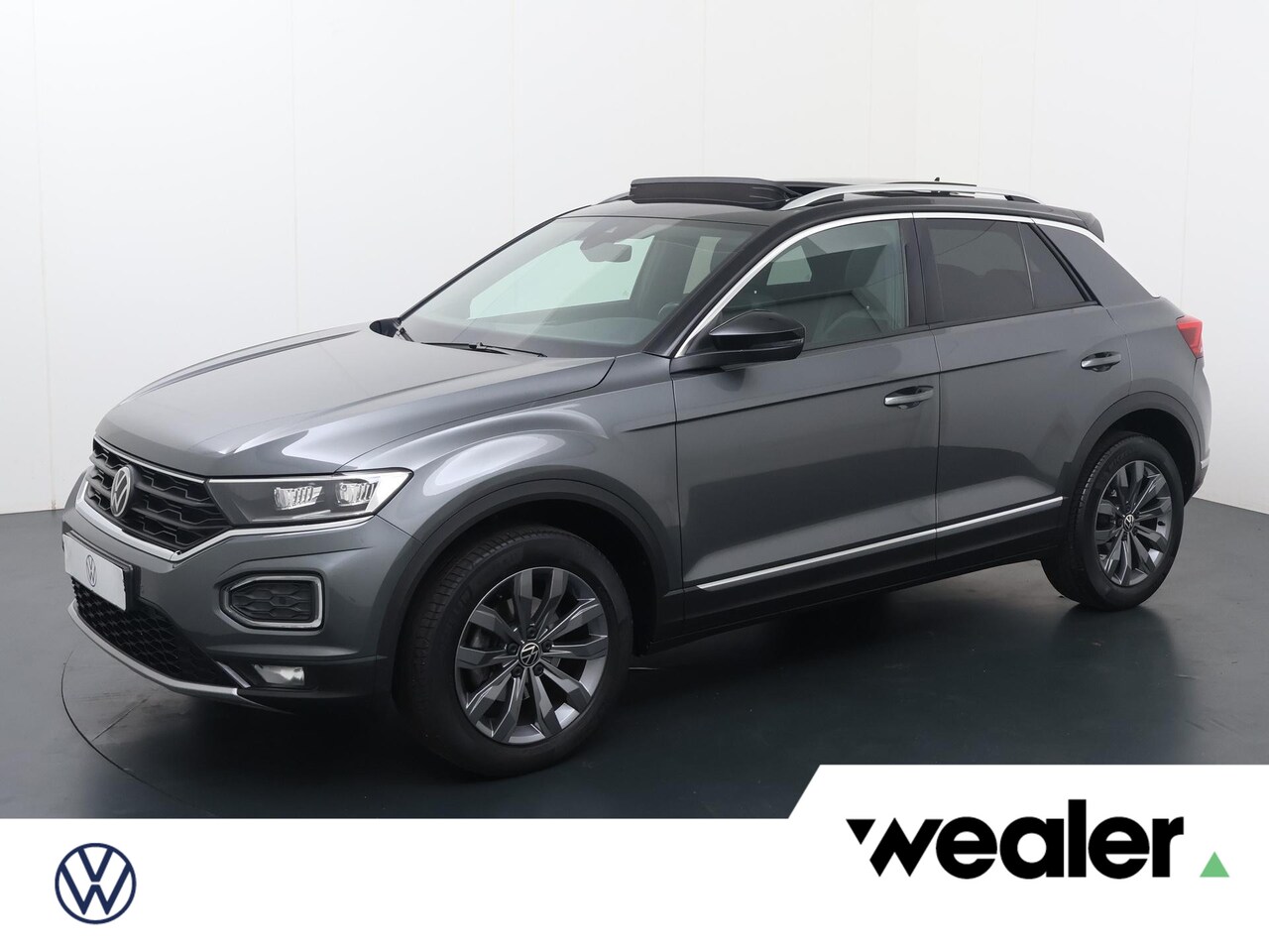 Volkswagen T-Roc - 1.5 TSI Sport | 150 PK | Automaat | Trekhaak | Panoramadak | Adaptive cruise control | - AutoWereld.nl