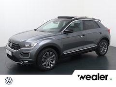Volkswagen T-Roc - 1.5 TSI Sport | 150 PK | Automaat | Trekhaak | Panoramadak | Adaptive cruise control |