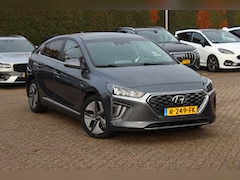 Hyundai IONIQ - 1.6 GDi Premium 50.697 km / Camera / Leder / CarPlay / Keyless / 17'' / Stoelverwarming 4x