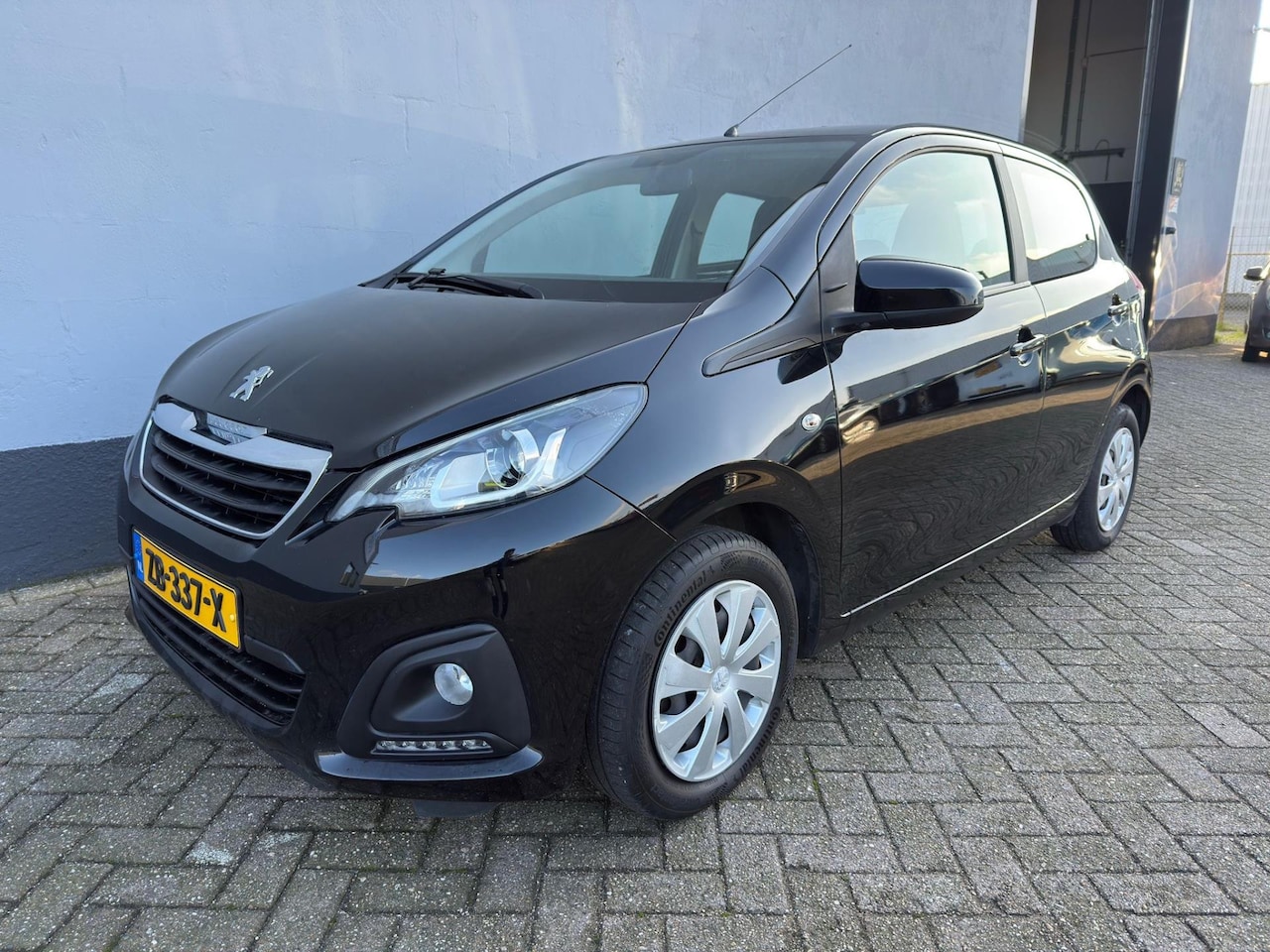 Peugeot 108 - 1.0 e-VTi Active 5-Deurs Automaat - Airco - AutoWereld.nl