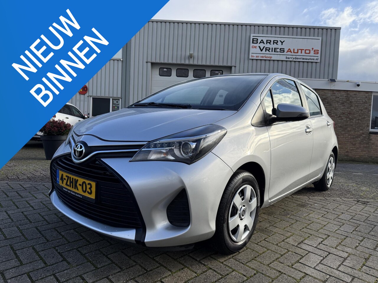 Toyota Yaris - 1.0 VVT-i Aspiration | Dealeronderhouden | Cruise Control | Achteruitrijcamera | - AutoWereld.nl