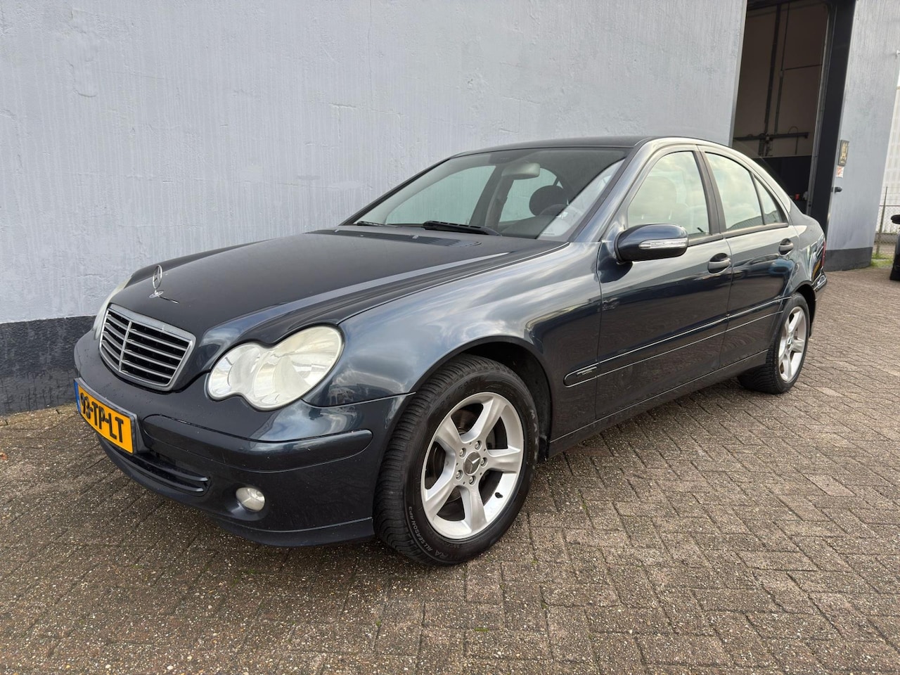 Mercedes-Benz C-klasse - 180 K. Classic - Trekhaak - AutoWereld.nl