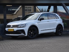 Volkswagen Tiguan - 1.5 TSI ACT Highline | R-LINE | BLACK STYLE | TREKHAAK | VIRTUAL | STOELVERWARMING | NAP |