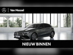 Mercedes-Benz A-klasse - 250 e Business Solution AMG Line / Panaroma-dak / Achteruitrijcamera / Stoelverwarming /
