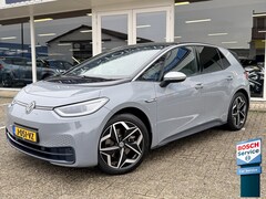 Volkswagen ID.3 - First Plus 58 kWh | Matrix LED | Adapt. Cruise | Keyless | Stuur- en Stoelverwarming | PDC