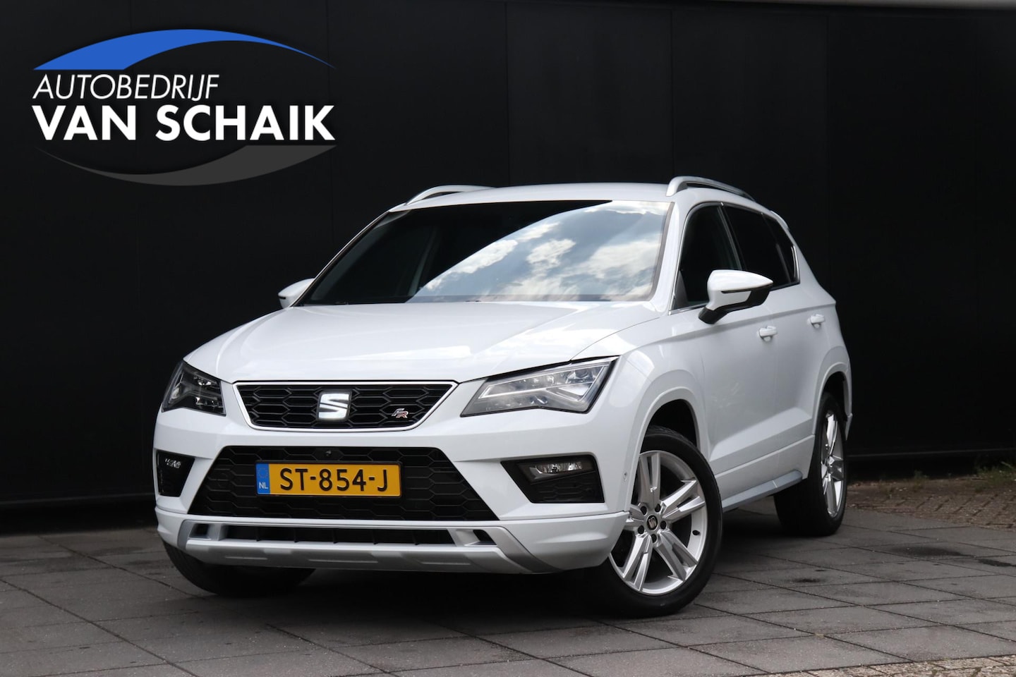 SEAT Ateca - 1.4 EcoTSI FR Business Intense | LEDER | 360° CAMERA | APPLE CARPLAY | NAVI | CRUISE | SEA - AutoWereld.nl