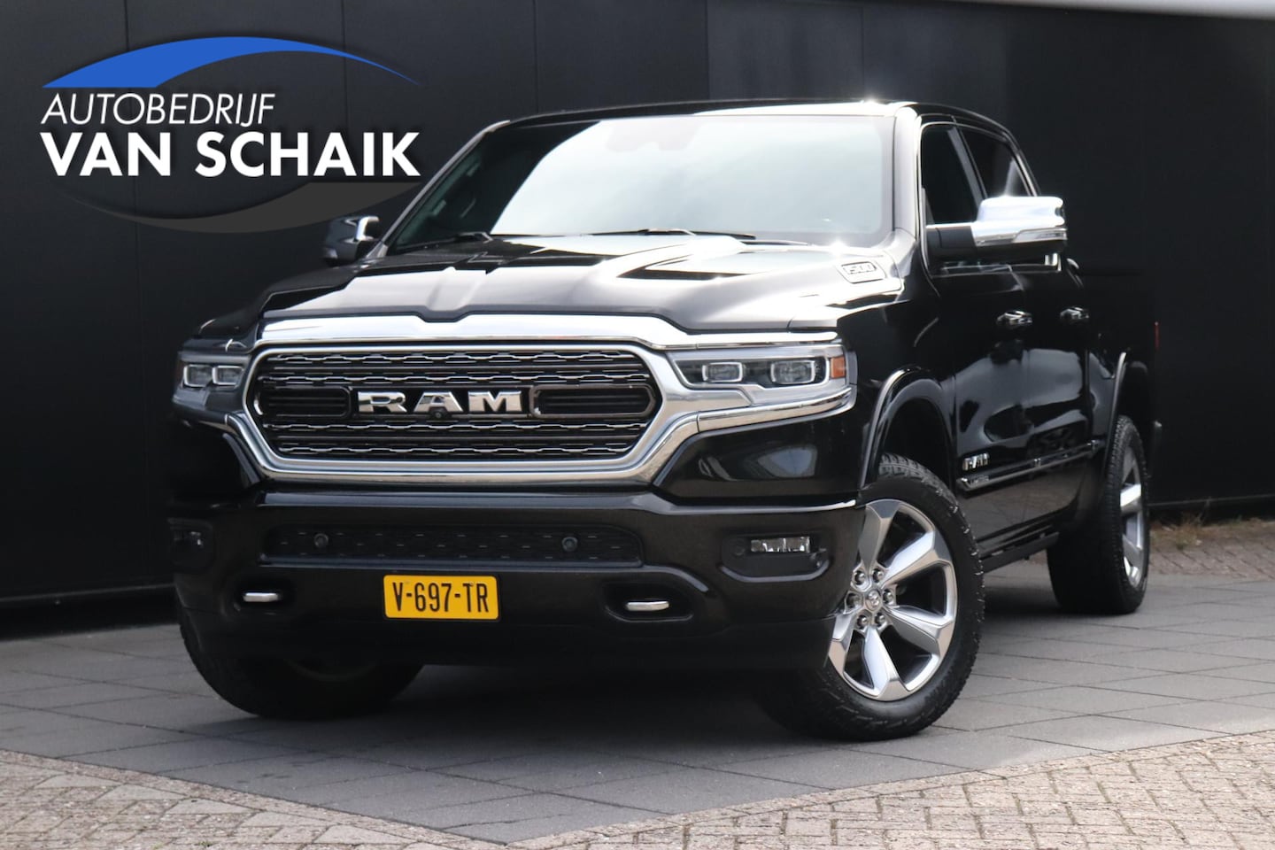 Dodge Ram 1500 - 5.7 V8 4x4 Crew Cab 5'7 Limited | LEDER | MEMORY | H&K | PANO | LUCHTVERING | TREKHAAK | S - AutoWereld.nl
