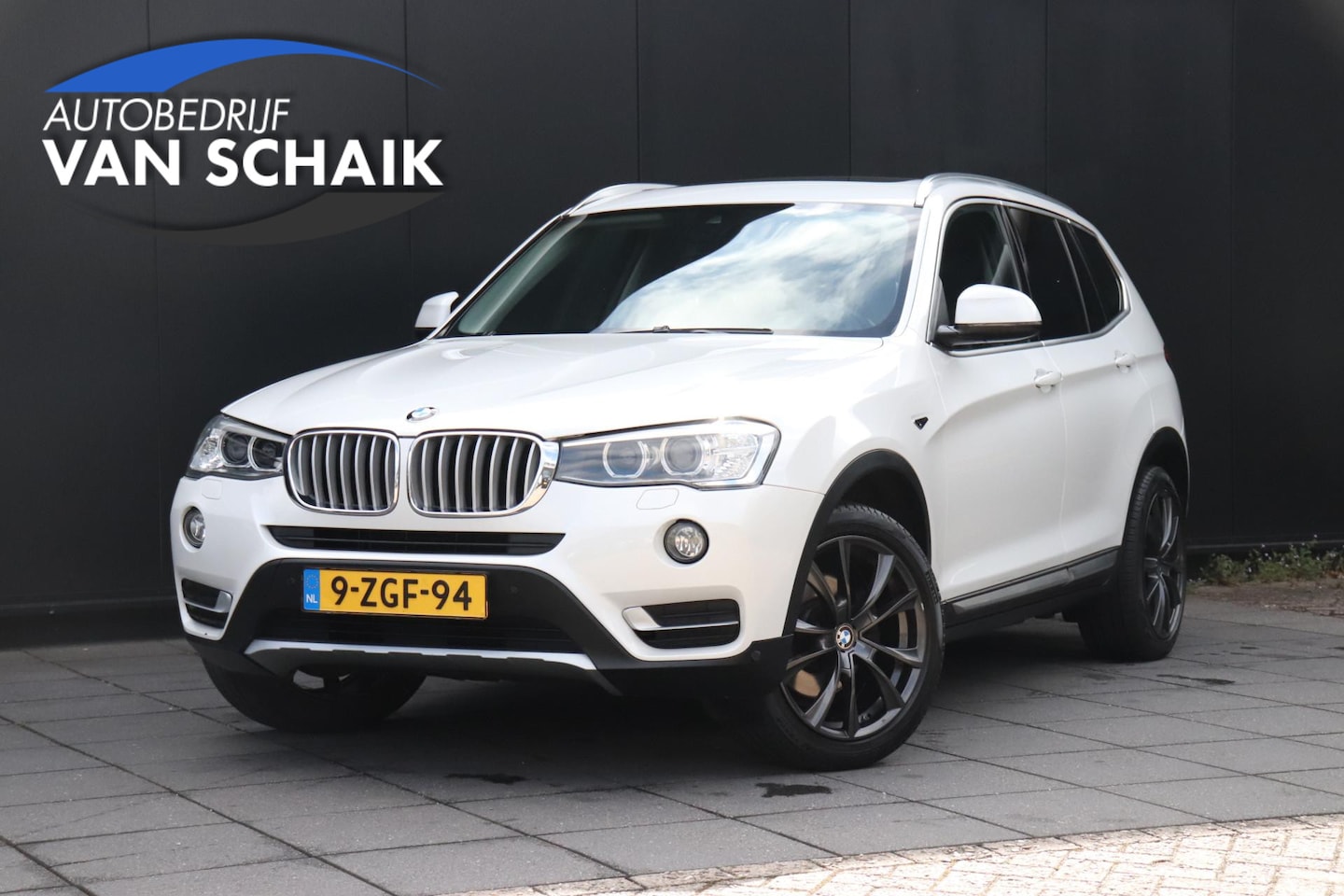 BMW X3 - sDrive20i High Executive | LEDER | STOELVERW. | PANO-DAK | TREKHAAK | PDC | CRUISE | NAVI - AutoWereld.nl