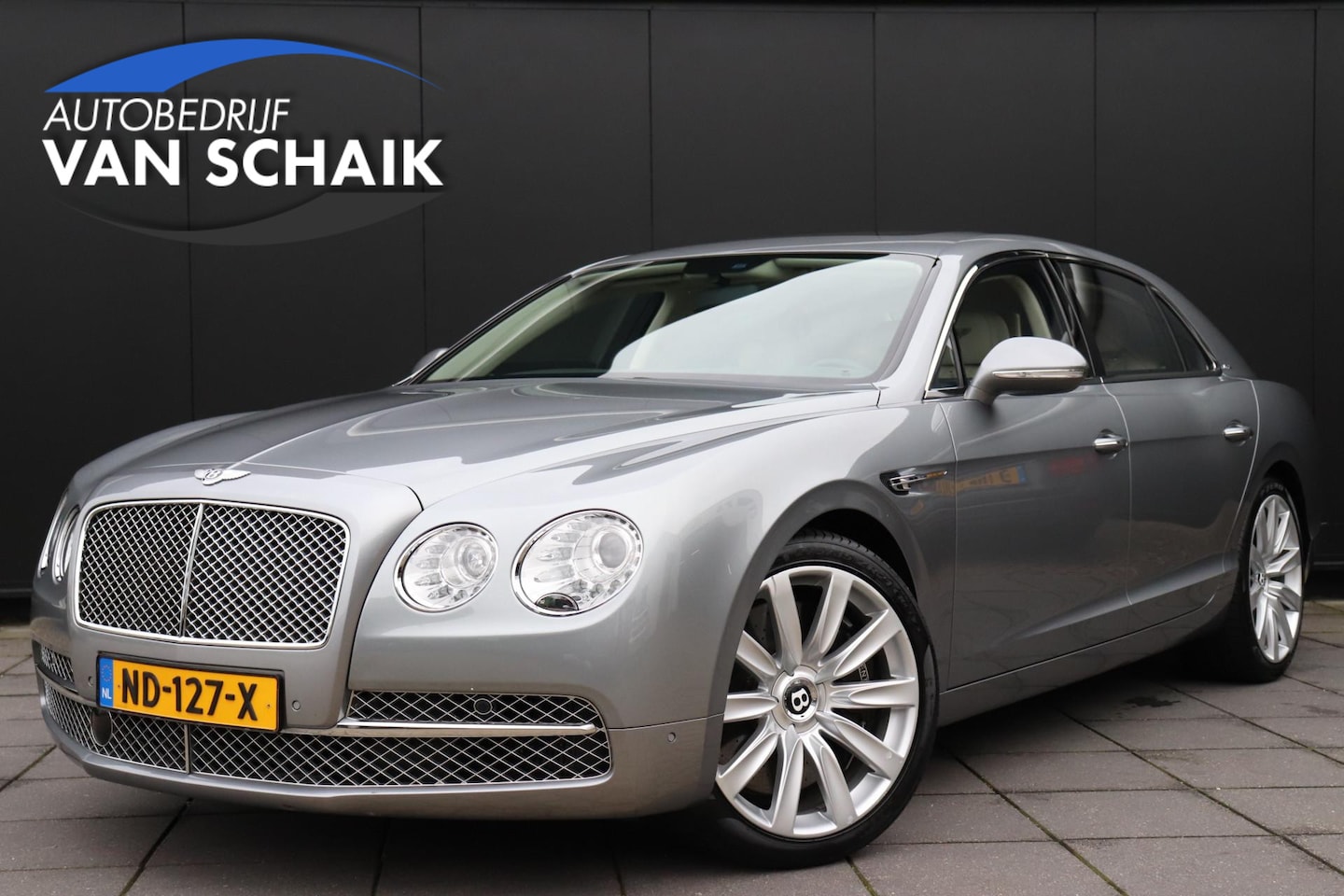 Bentley Flying Spur - 6.0 W12 | LEDER | SCHUIFDAK | KERAMISCH | NAIM SOUNDSYSTEM | ENTERTAINMENT ACHTERIN | STOE - AutoWereld.nl