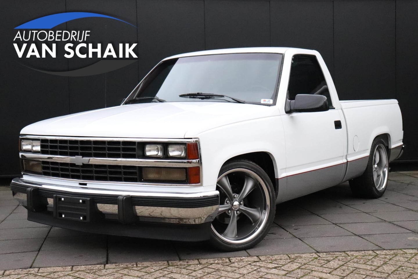 Chevrolet Silverado - | VOLLEDIG GERESTAUREERD | AUTOMAAT | AIRCO | ELEK. RAMEN | TREKHAAK | - AutoWereld.nl