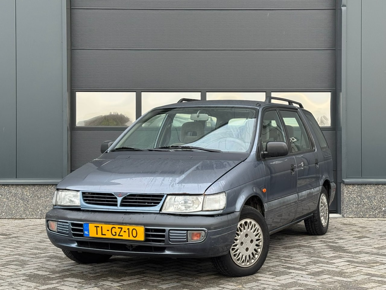 Mitsubishi Space Wagon - 2.0 GLXi 7p Export - AutoWereld.nl
