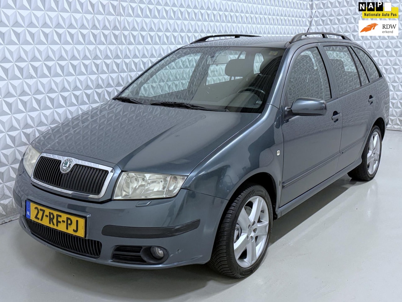Skoda Fabia Combi - 2.0 Elegance Airco Cruise Trekhaak (2005) - AutoWereld.nl