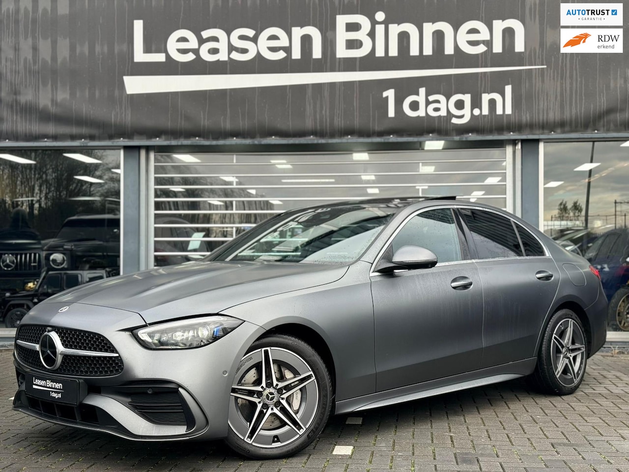 Mercedes-Benz C-klasse - 300 e AMG Massage|Burmester|Memory|360|Panorama - AutoWereld.nl