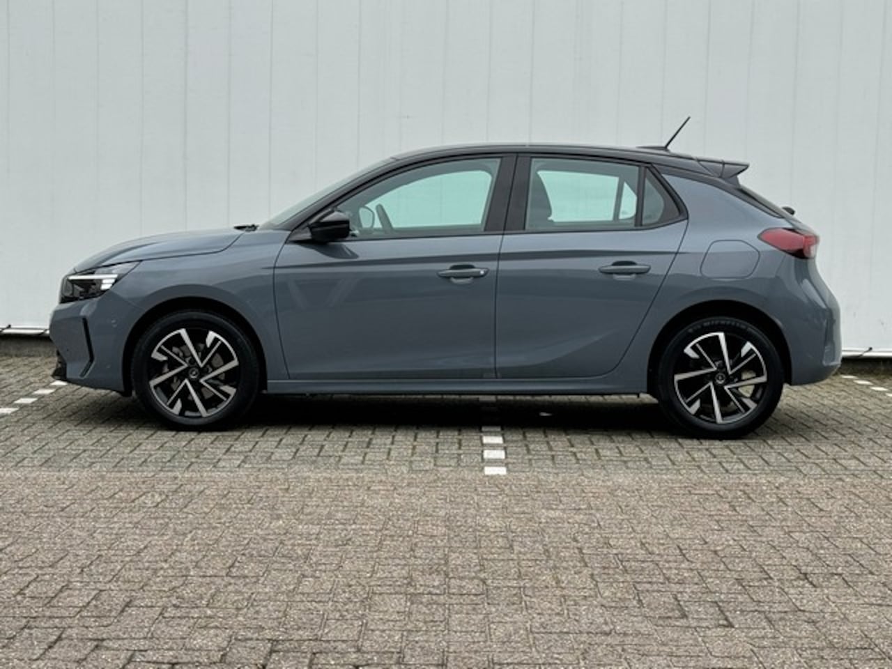 Opel Corsa - 1.2 Turbo Hybrid GS-Line Luxe Automaat met Groot-Navi/Camera, Climate Controle, Keyless, D - AutoWereld.nl