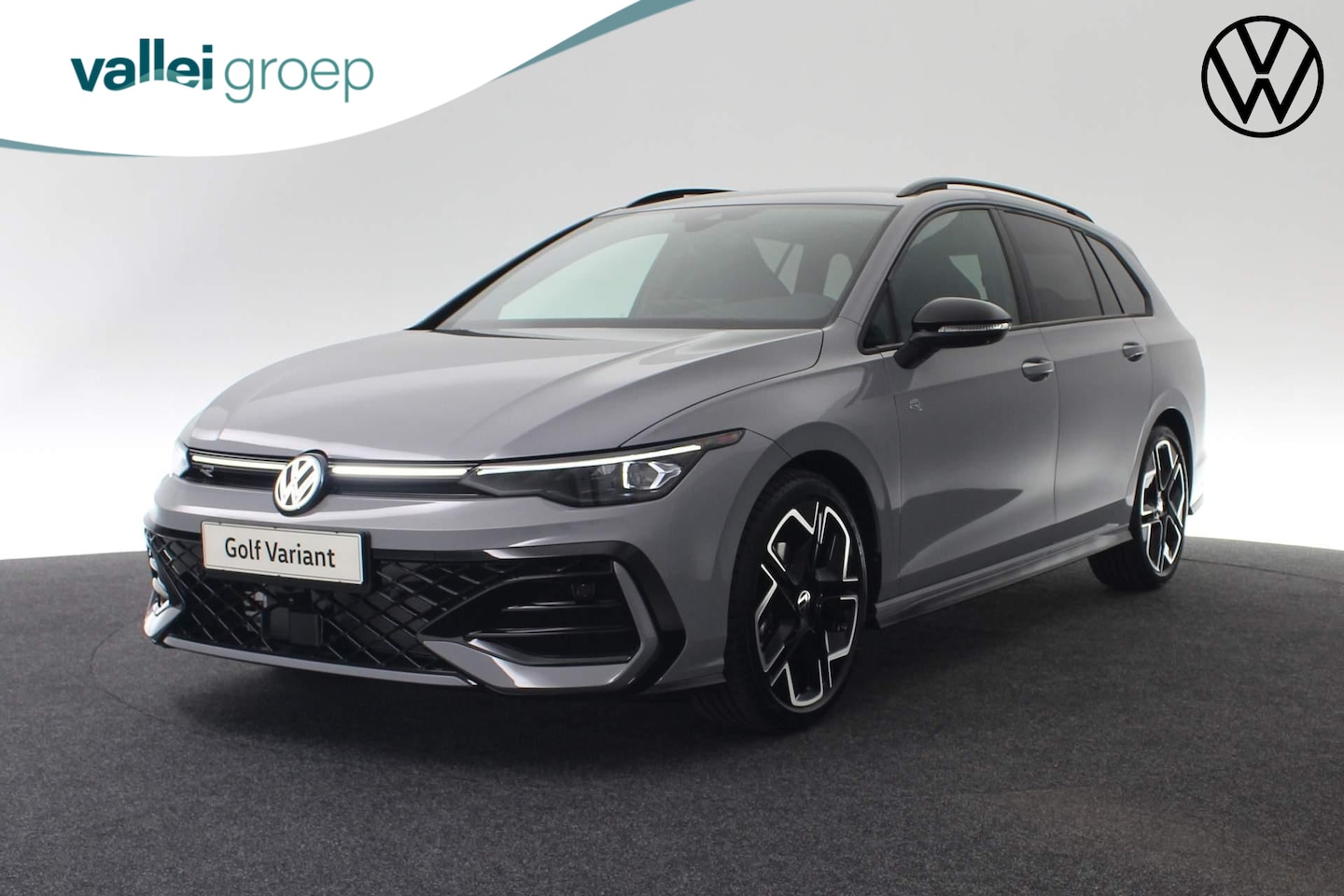 Volkswagen Golf Variant - R-Line-Edition 1.5 eTSI 150PK DSG Black Style - AutoWereld.nl