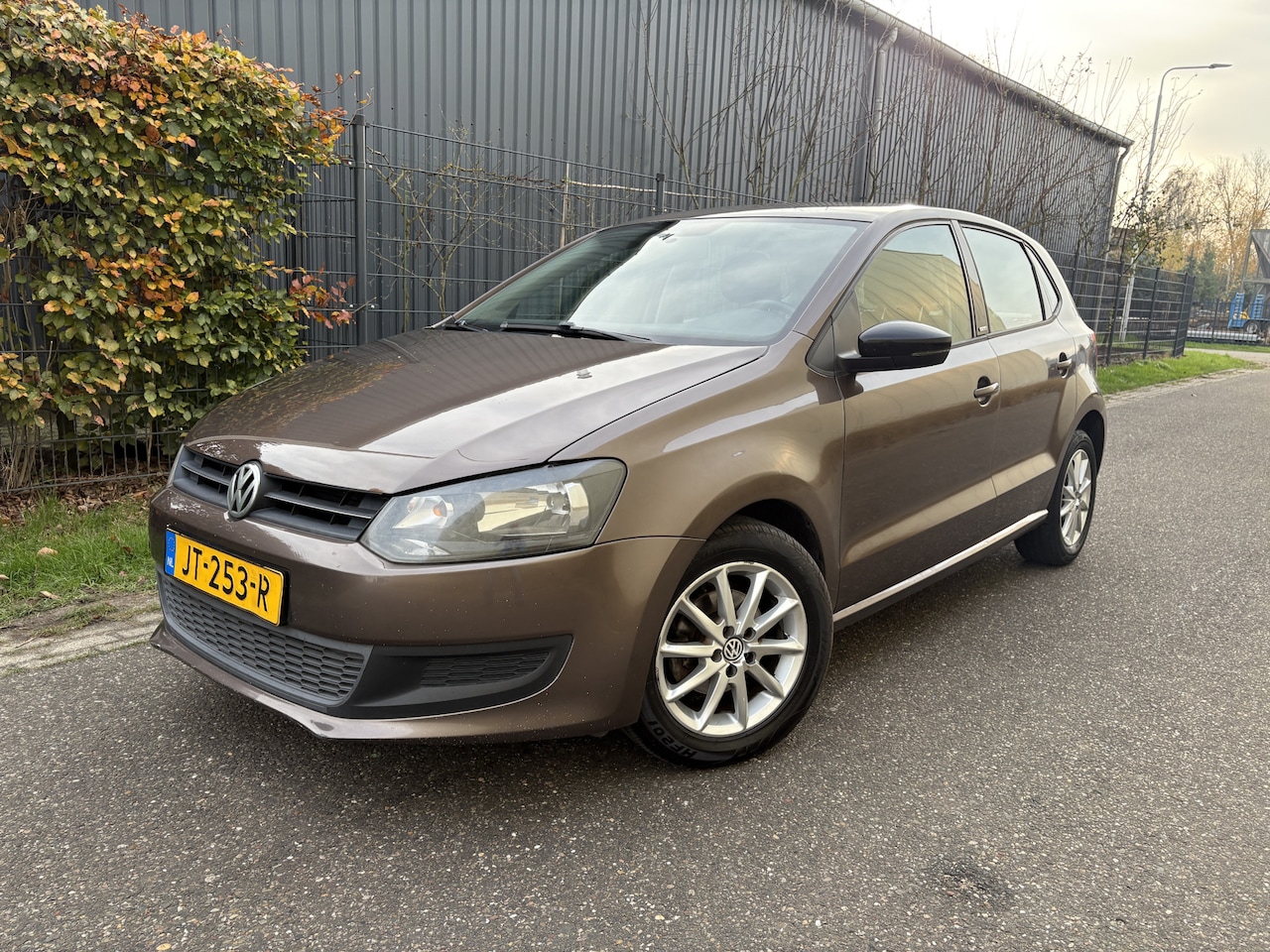 Volkswagen Polo - 1.2 Easyline / 5-DEURS / AIRCO - AutoWereld.nl
