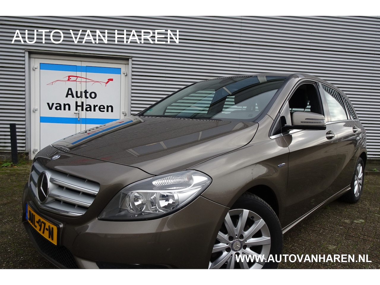 Mercedes-Benz B-klasse - 180 AUTOMAAT WEGKL. TREKHAAK STOELVERWARMING - AutoWereld.nl