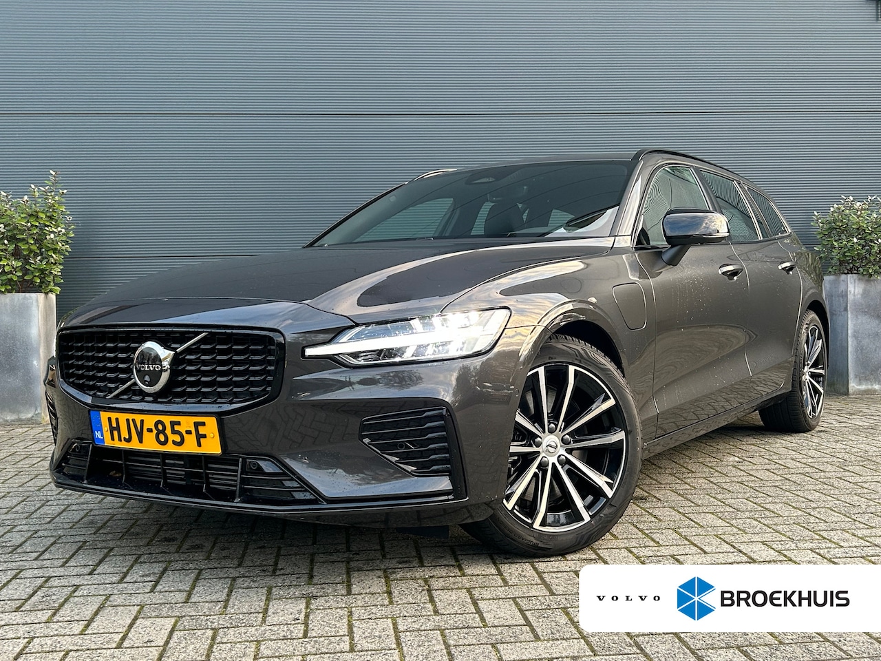 Volvo V60 - 2.0 T6 Plug-in hybrid AWD Plus Dark | 360 camera | Trekhaak | Sportstoel | Harman/Kardon | - AutoWereld.nl