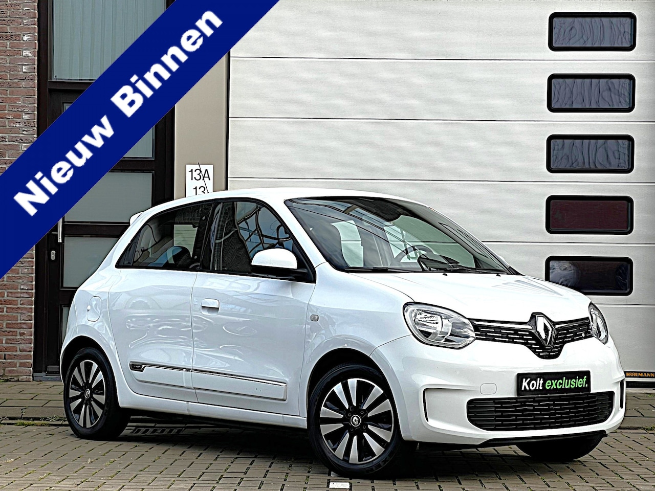 Renault Twingo - 1.0 SCe Intens Airco Ecc / Lederen bekleding / Apple CarPlay / Cruise Control / Licht Meta - AutoWereld.nl