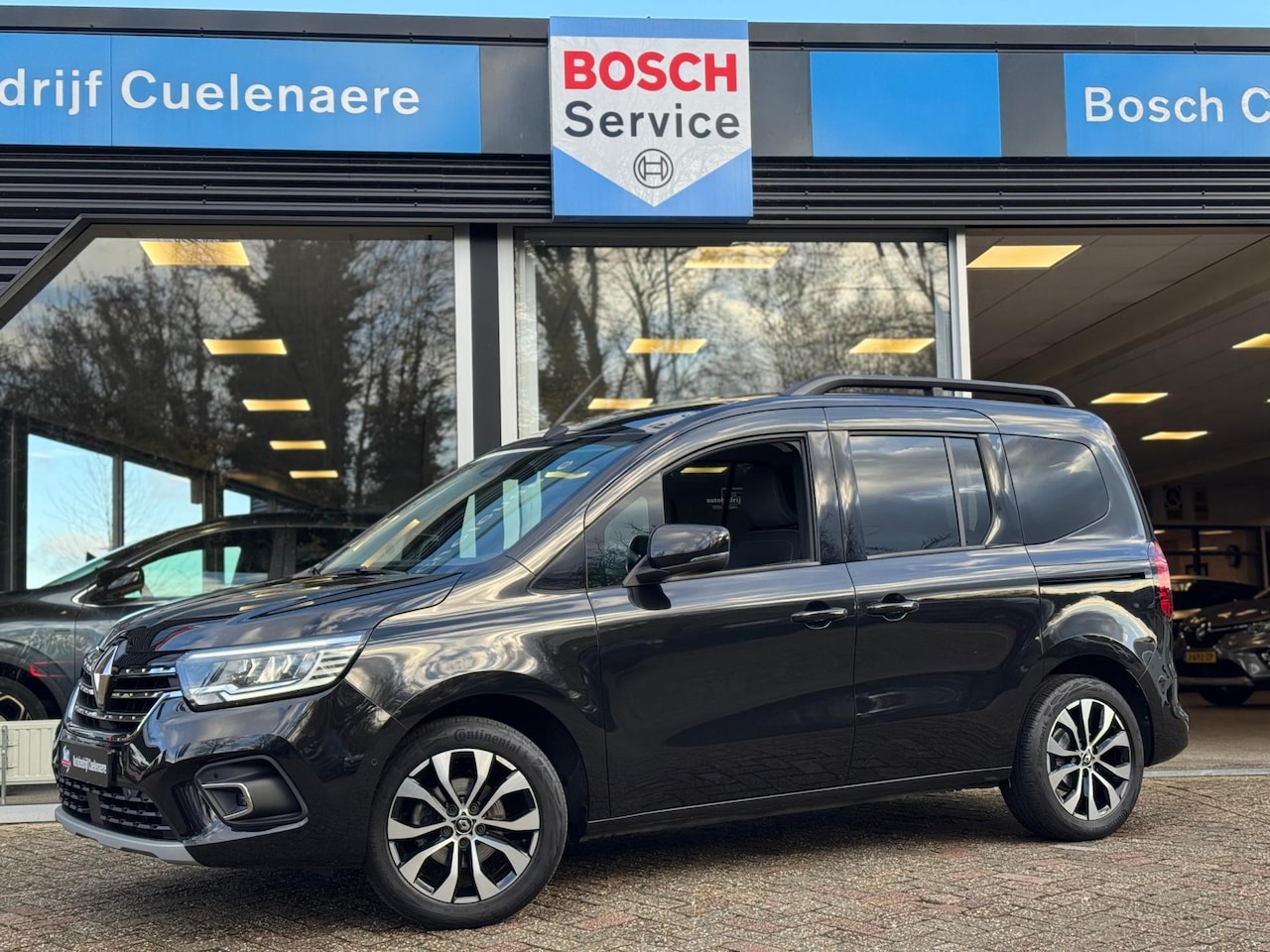 Renault Kangoo - TCe 130 Techno LM velgen / P-sensoren & camera / Clima - AutoWereld.nl