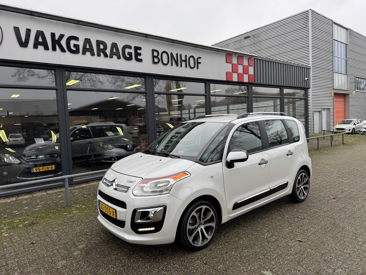 Citroën C3 Picasso - 1.2 PureTech Collection CAMERA-CRUISE-HOGE ZIT - AutoWereld.nl