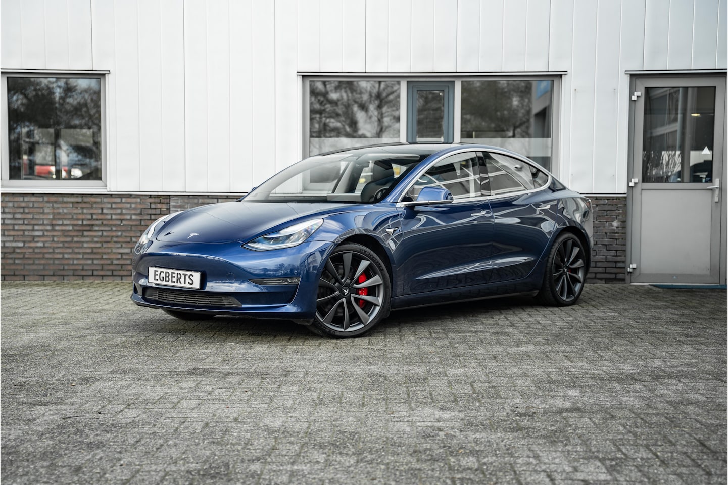 Tesla Model 3 - Performance AWD 75 kWh Tijdelijke Black friday deal, nu van 29750.- voor 28750.- - AutoWereld.nl